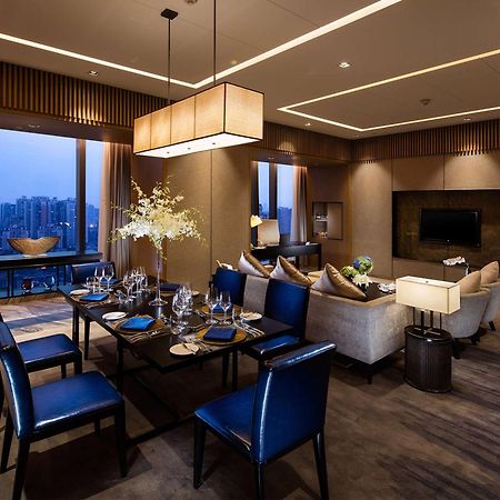 Готель Doubletree By Hilton Chongqing - Nan'An Екстер'єр фото
