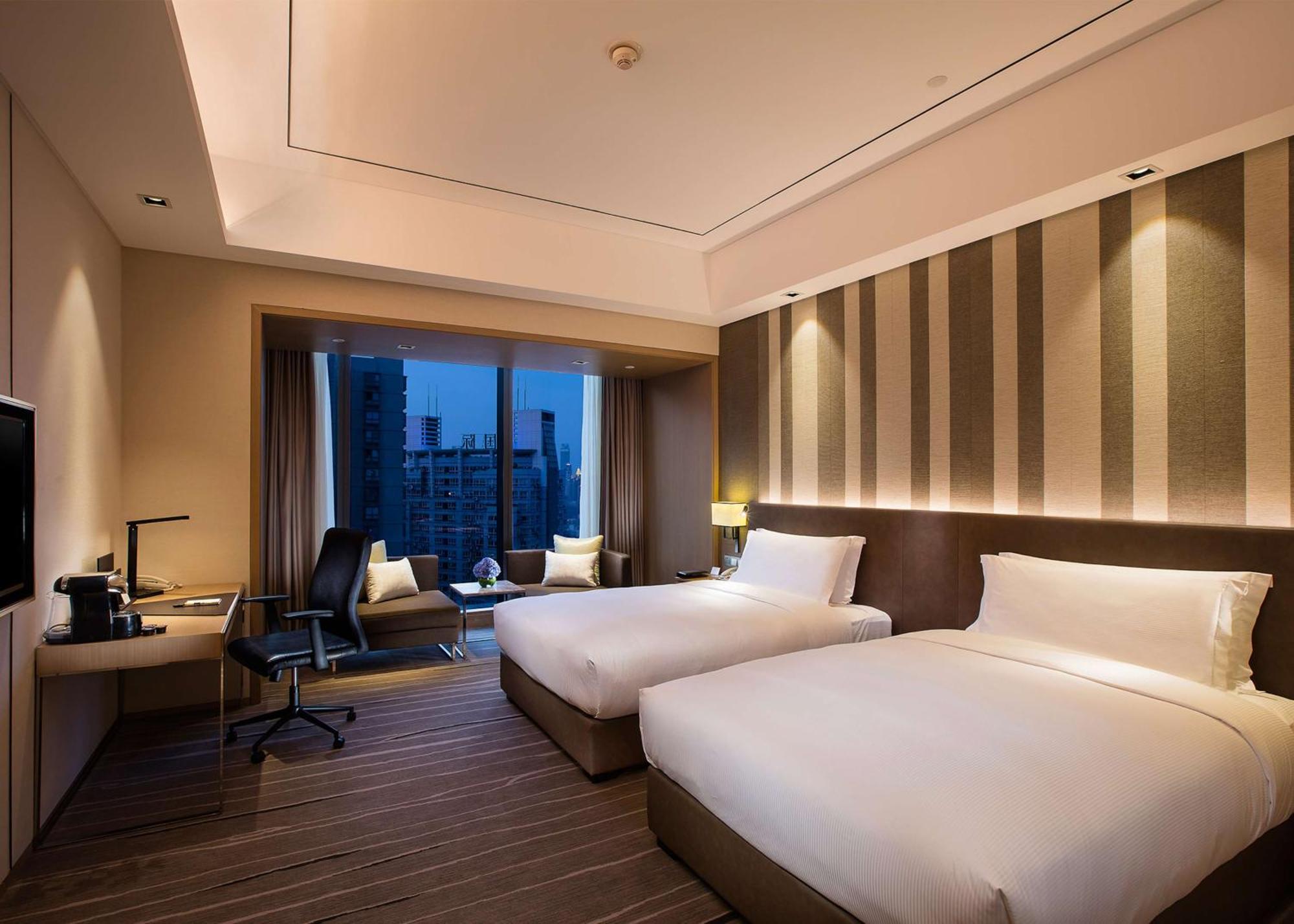 Готель Doubletree By Hilton Chongqing - Nan'An Екстер'єр фото