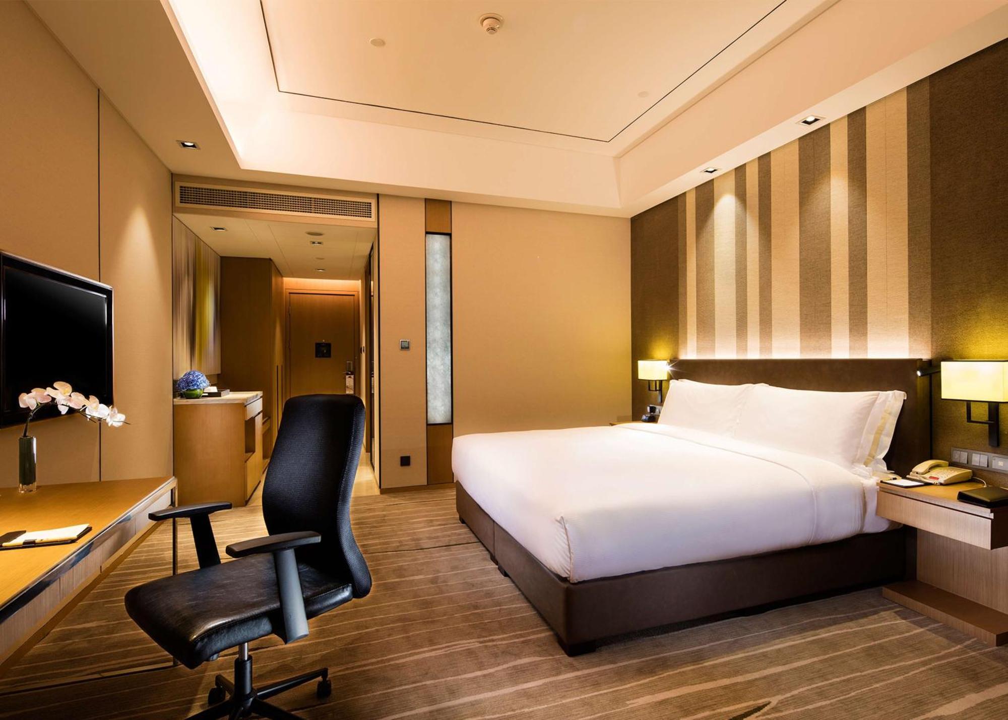 Готель Doubletree By Hilton Chongqing - Nan'An Екстер'єр фото